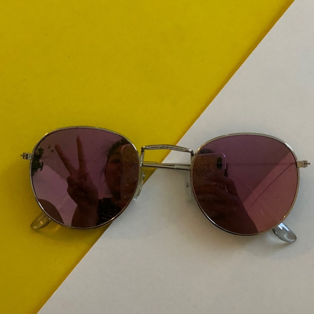 Multicolor lens sunnies